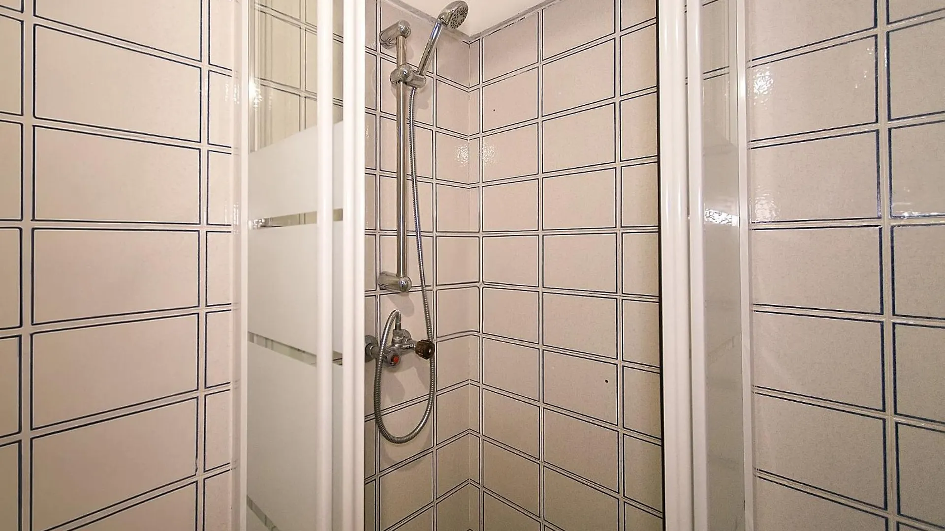 Welcs Estudio 229 Emp Con Vista Al Canal Empuriabrava Apartment